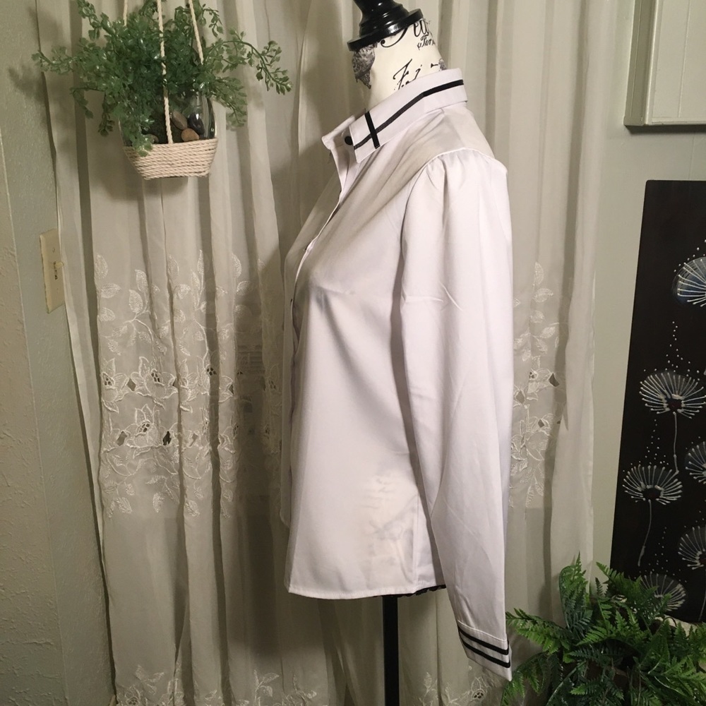 Yishunli button down blouse - Picture 3 of 7